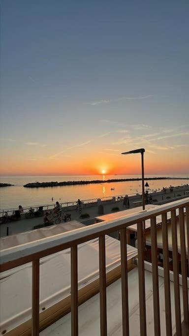 Casa Vacanze Marina Di Pisa Catola Buitenkant foto