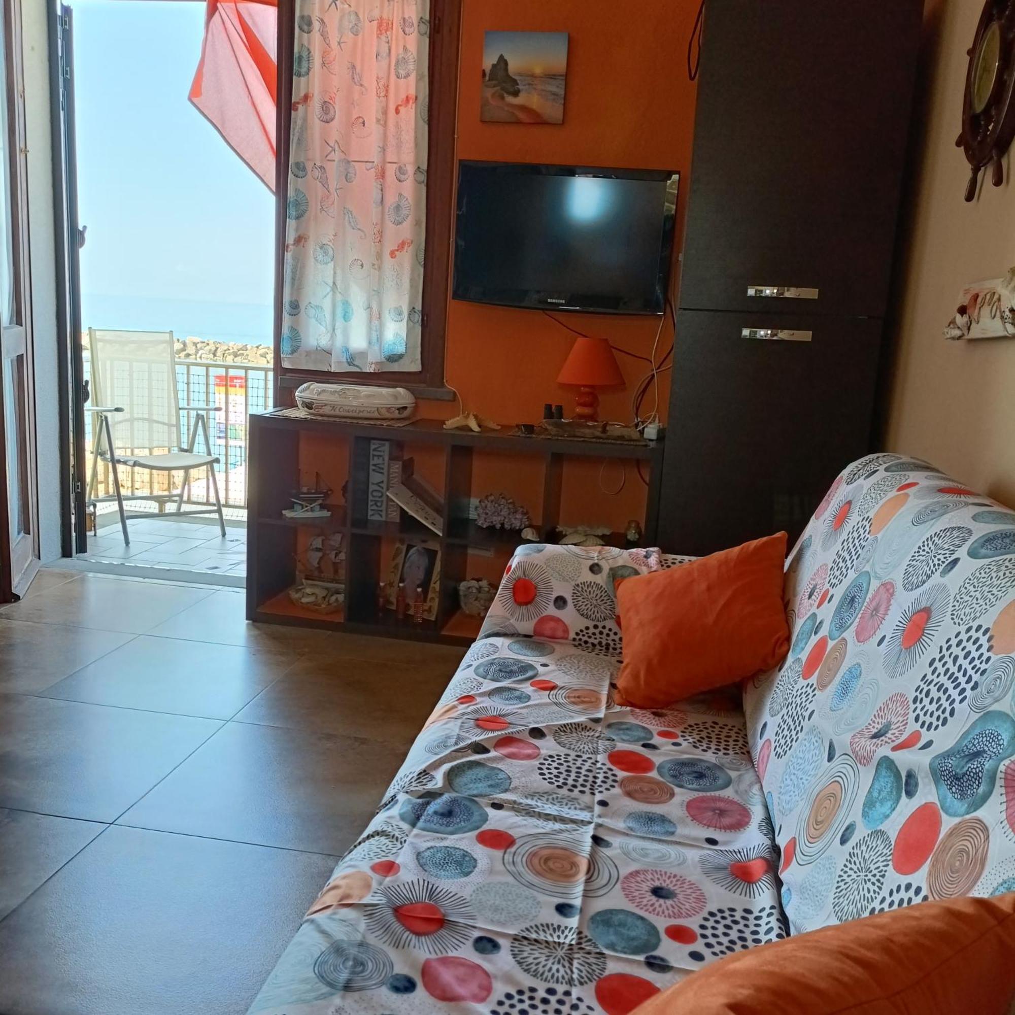 Casa Vacanze Marina Di Pisa Catola Buitenkant foto